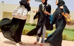 男朋友说想把我腿架他脖子上